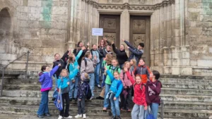 Cantus Laudis singt mit 800 Kindern im Regensburger Dom